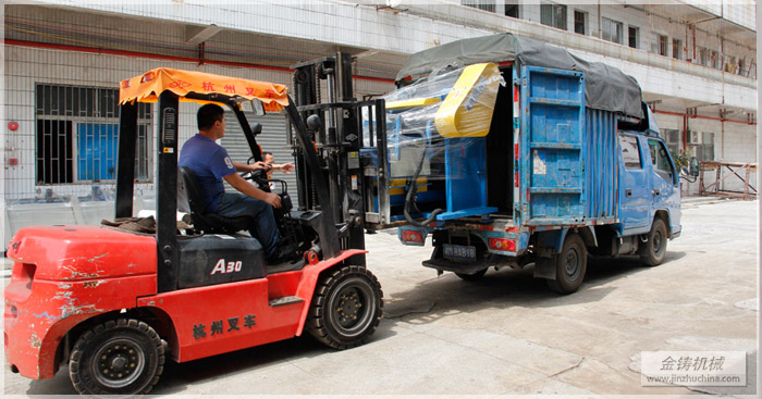 八磨头平面抛光机已经装车