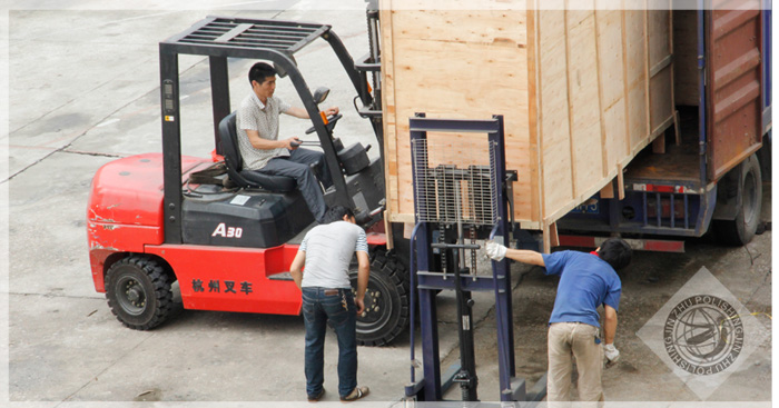 第2台两轮砂带机上车