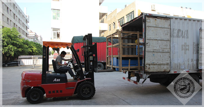 一米行程带压料平面抛光机已经上车